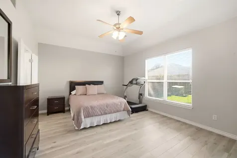 1060 Brigid Court Dickinson TX 77539