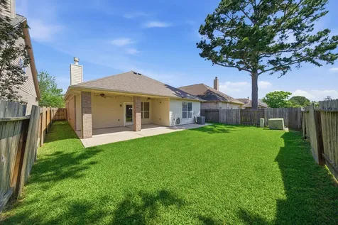 1060 Brigid Court Dickinson TX 77539