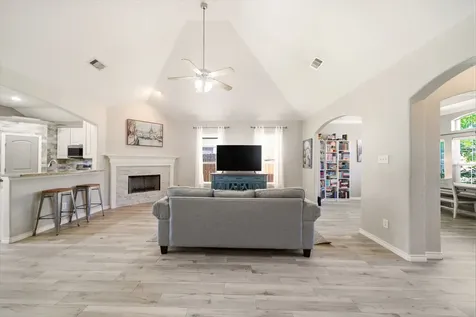 1060 Brigid Court Dickinson TX 77539