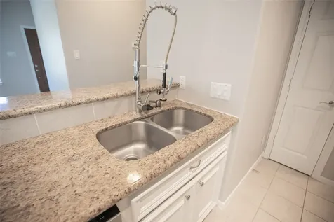 13165 Snow Lane Lane 6 Willis TX 77318