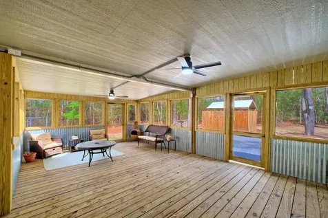 142 Apple Drive Burkeville TX 75932