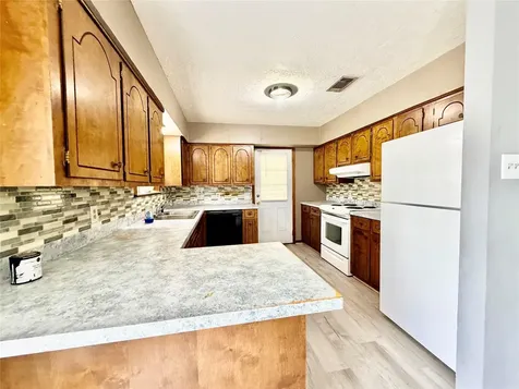 923 North Nellius Street Woodville TX 75979