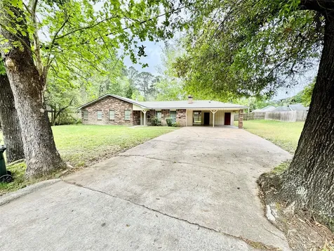 923 North Nellius Street Woodville TX 75979
