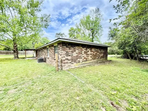 923 North Nellius Street Woodville TX 75979
