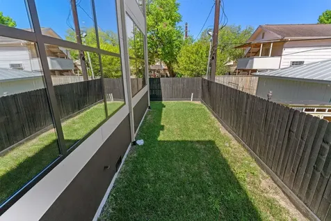 5734 N Braeswood Boulevard Houston TX 77096