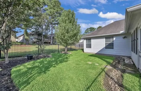 105 Harbor Court Drive Conroe TX 77356