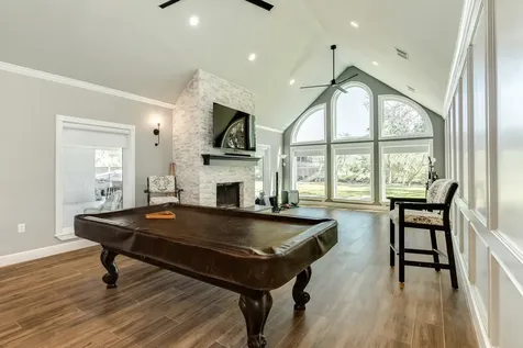 692 County Road 605 Angleton TX 77515