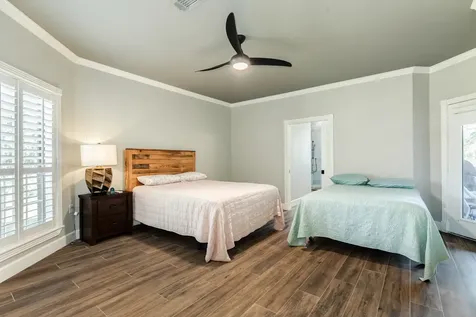 692 County Road 605 Angleton TX 77515
