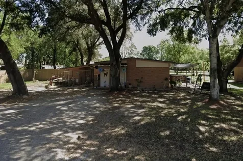 116 Lindsey Avenue Bay City TX 77414