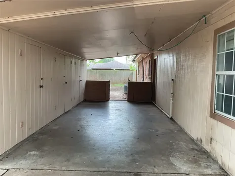 116 Lindsey Avenue Bay City TX 77414