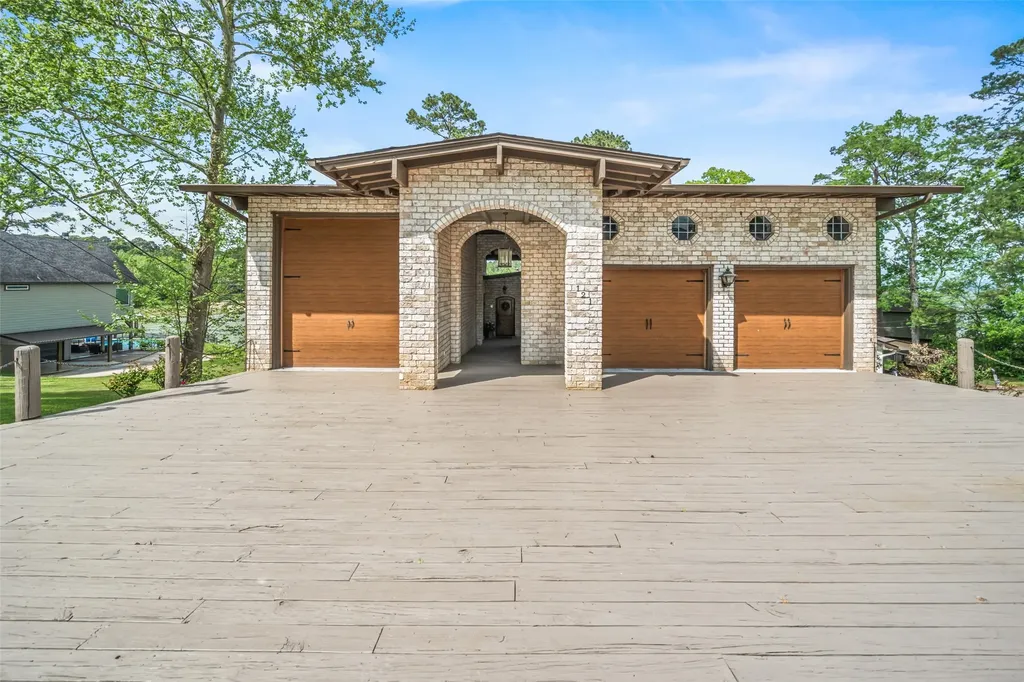 121 Holiday Lane Coldspring TX 77331