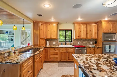 121 Holiday Lane Coldspring TX 77331