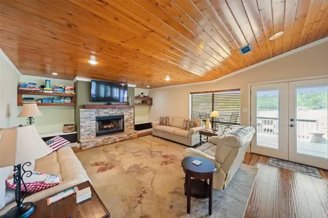 121 Holiday Lane Coldspring TX 77331