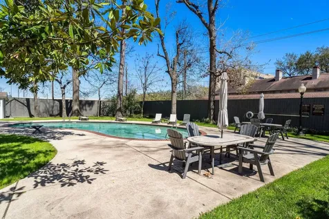 8954 Chatsworth Drive Houston TX 77024