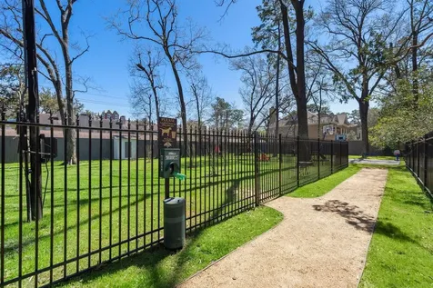 8954 Chatsworth Drive Houston TX 77024