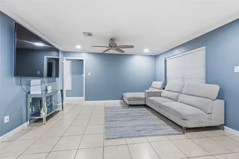 1602 Kenwick Place Pasadena TX 77504