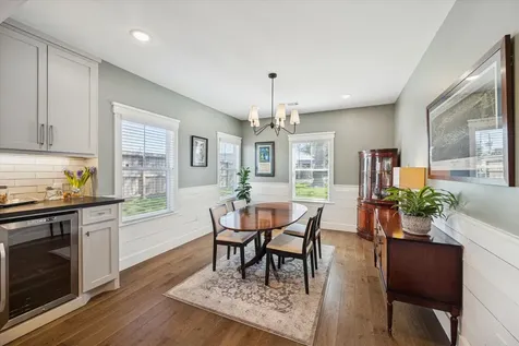 216 W 30th Street Houston TX 77018
