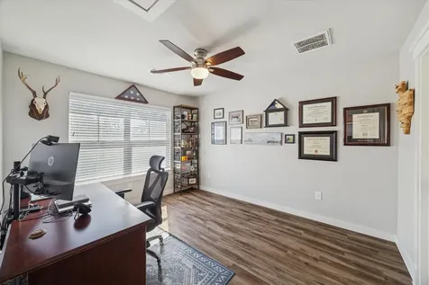 216 W 30th Street Houston TX 77018