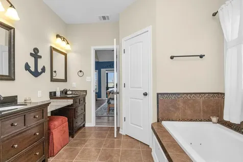 300 Weavers Cove Livingston TX 77351