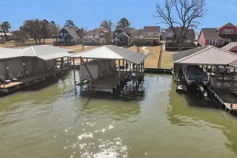 300 Weavers Cove Livingston TX 77351