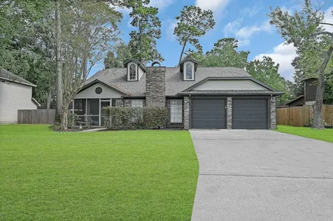 915 S Diamondhead Boulevard Crosby TX 77532