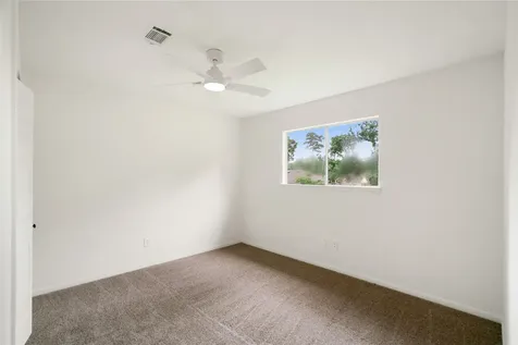 915 S Diamondhead Boulevard Crosby TX 77532