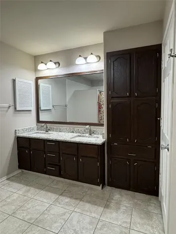 256 Jefferson Parkway Fort Worth TX 76107