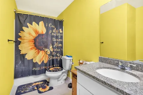370 Goldenrod Livingston TX 77351
