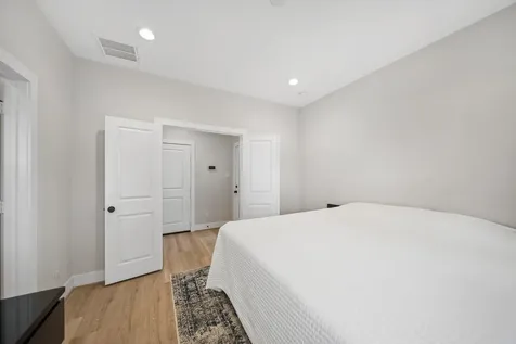 5320 Creekmont Timbers Trail Houston TX 77091