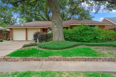 717 Mark Street Deer Park TX 77536