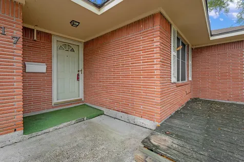 717 Mark Street Deer Park TX 77536