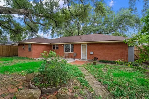 717 Mark Street Deer Park TX 77536