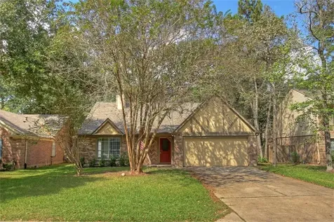 11 Cottage Grove Place The Woodlands TX 77381