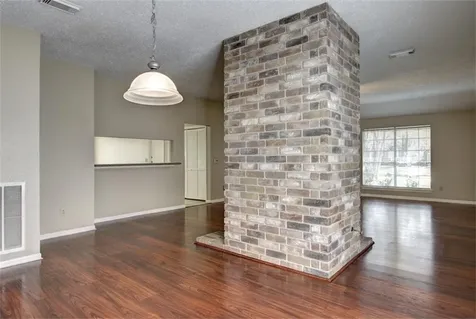 11 Cottage Grove Place The Woodlands TX 77381