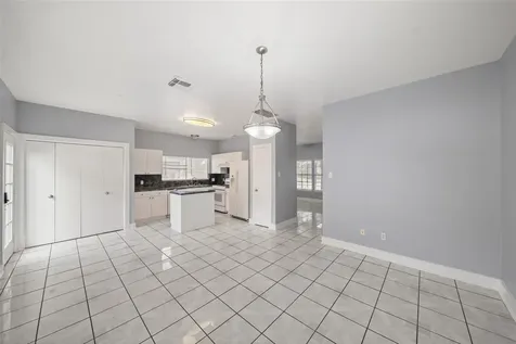 15931 S Alley Court Houston TX 77082
