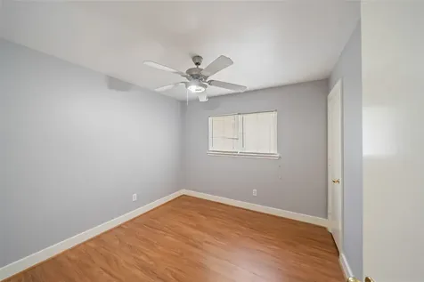 15931 S Alley Court Houston TX 77082
