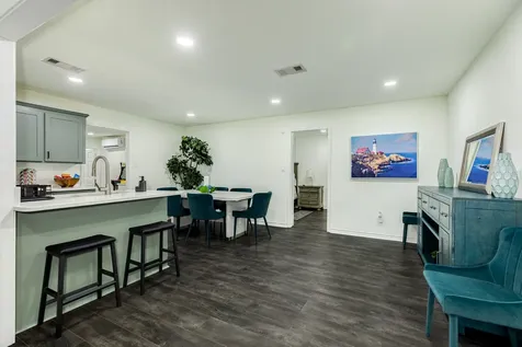1302 56th Street Galveston TX 77551