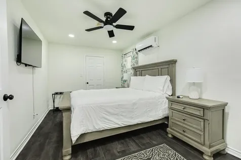 1302 56th Street Galveston TX 77551