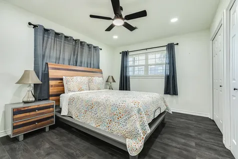 1302 56th Street Galveston TX 77551