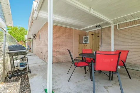 1302 56th Street Galveston TX 77551