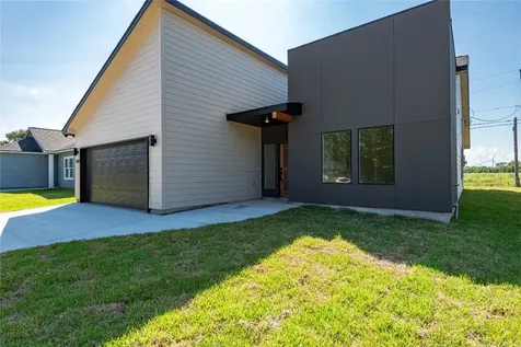 1304 Sailfish Drive Bay City TX 77414