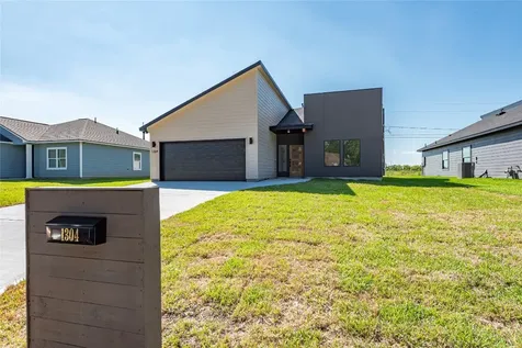 1304 Sailfish Drive Bay City TX 77414