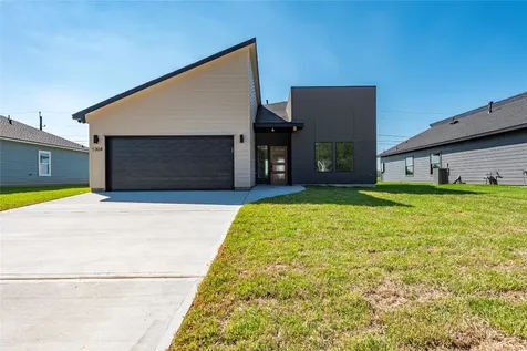 1304 Sailfish Drive Bay City TX 77414
