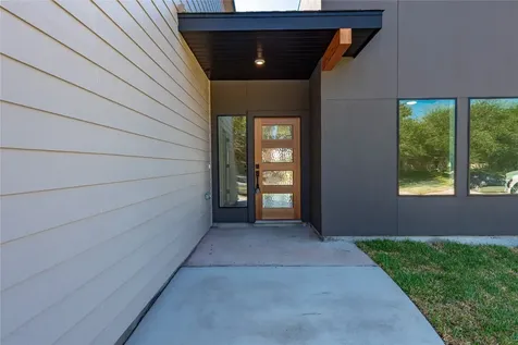 1304 Sailfish Drive Bay City TX 77414