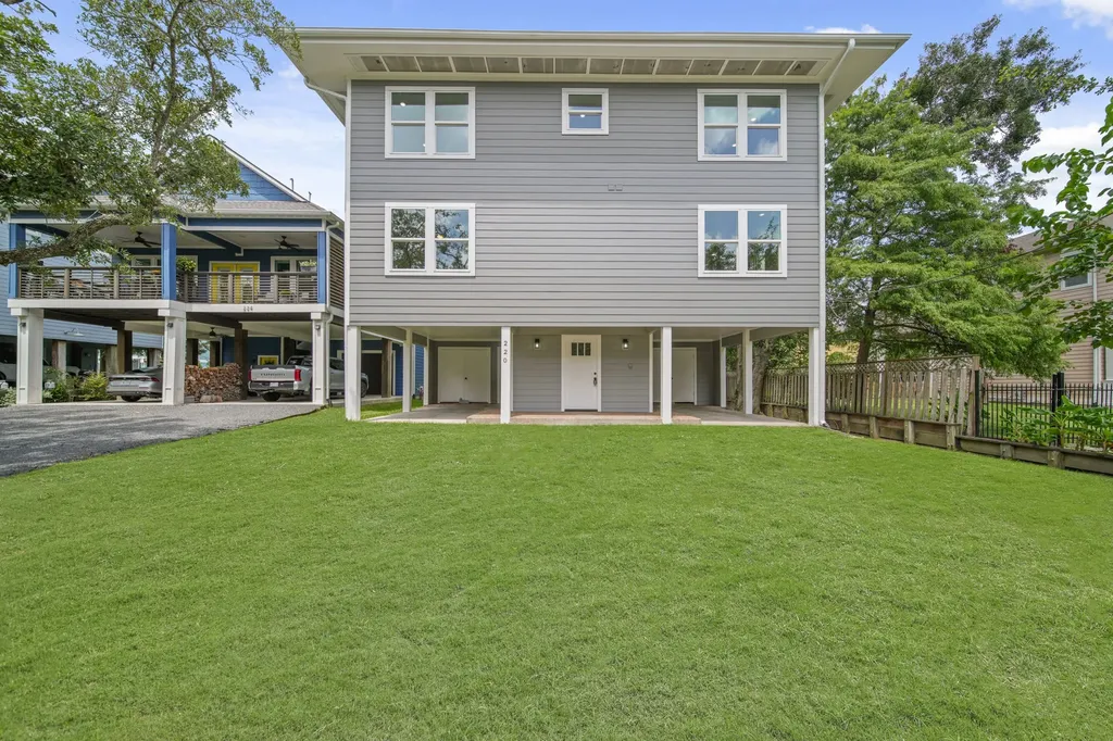 220 Pine Road Clear Lake Shores TX 77565