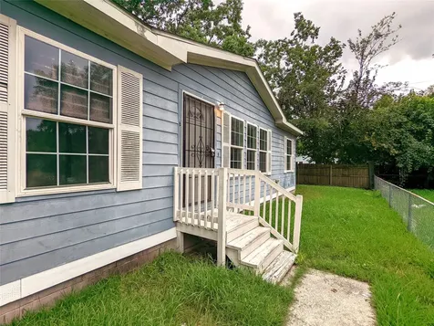 829 Marjorie Street B Houston TX 77088