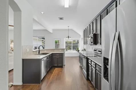 3323 Rollingwood Montgomery TX 77356