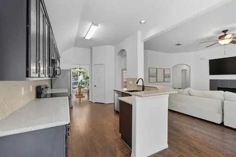 3323 Rollingwood Montgomery TX 77356