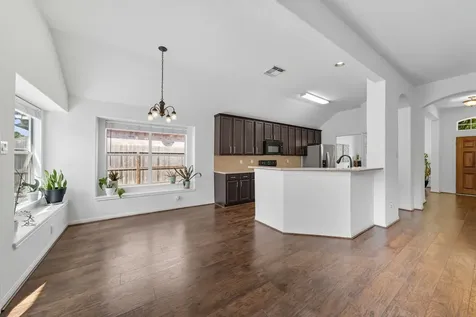 3323 Rollingwood Montgomery TX 77356