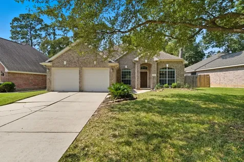 3323 Rollingwood Montgomery TX 77356